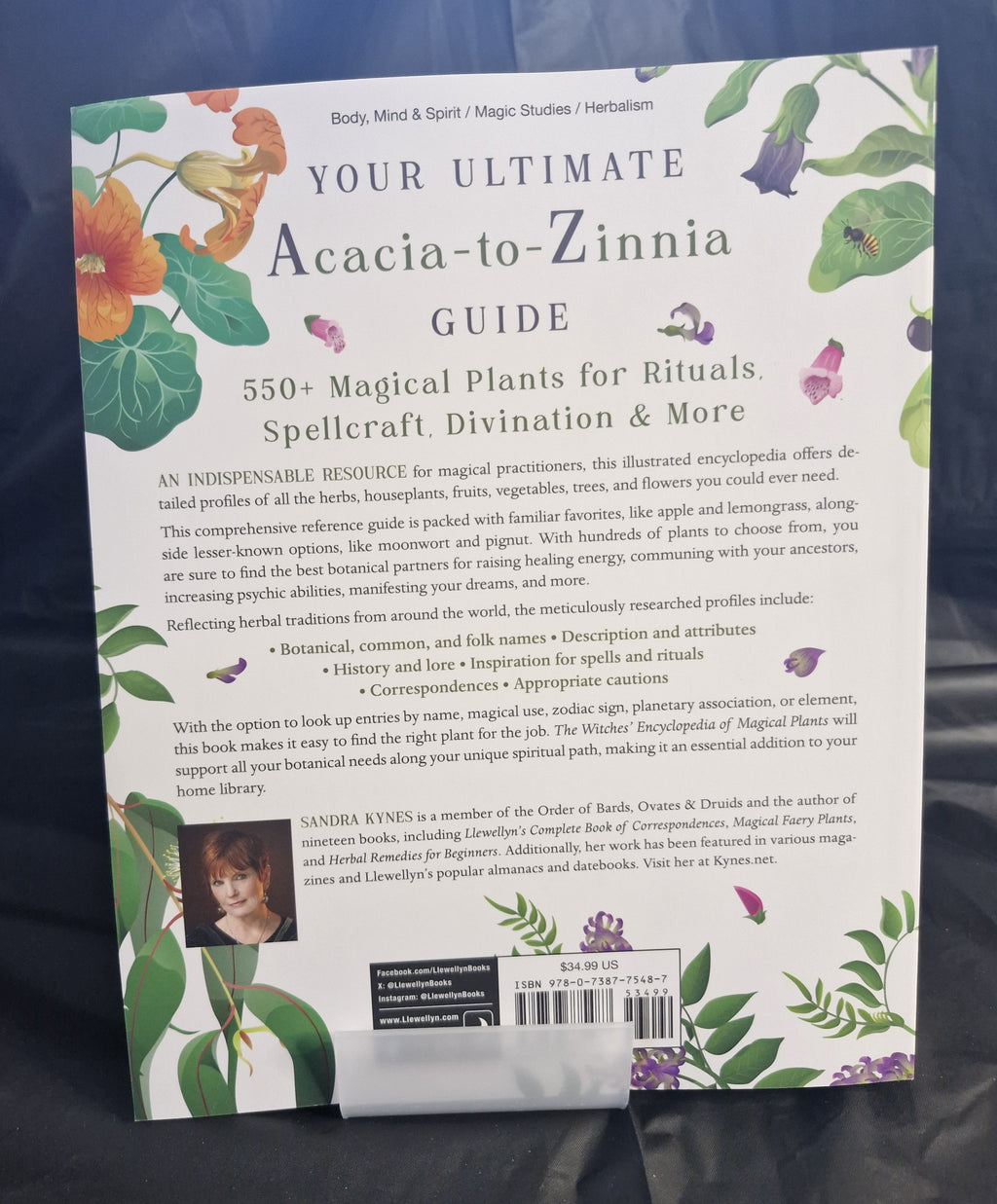 The Witches' Encyclopedia of Magical Plants