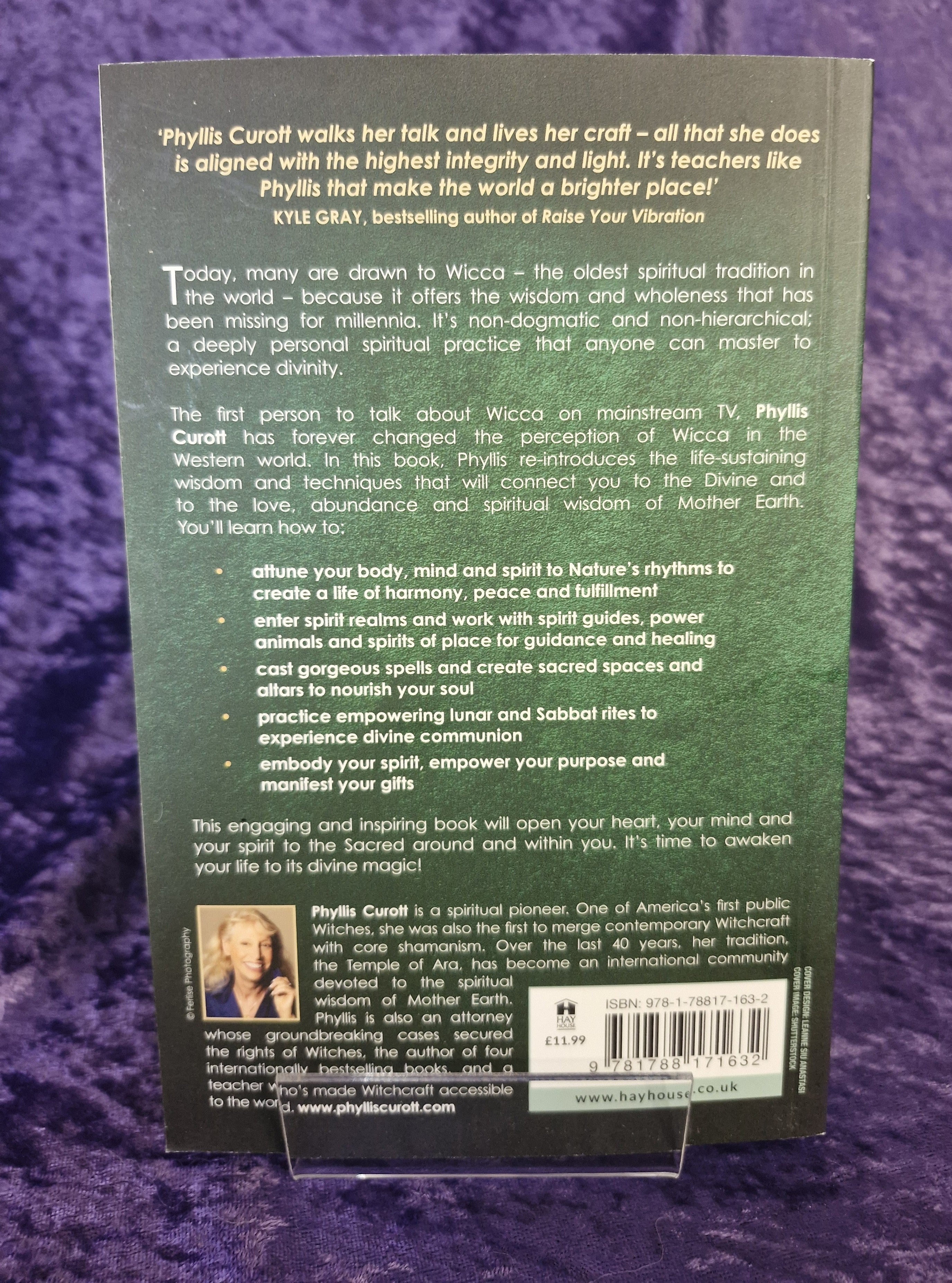 Wicca Made Easy by Phyllis Curott