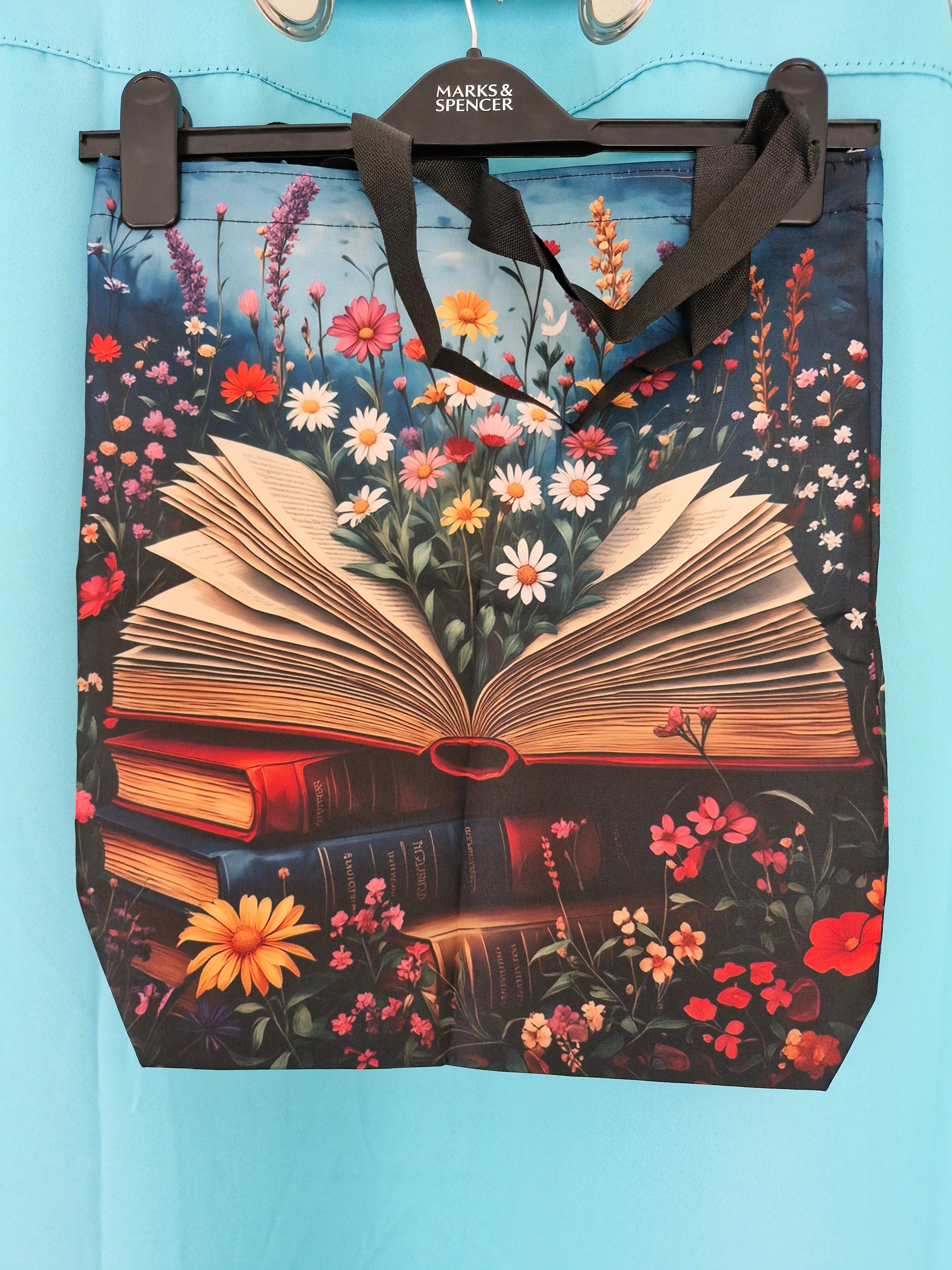 Beautiful book and flowers shopper bag.