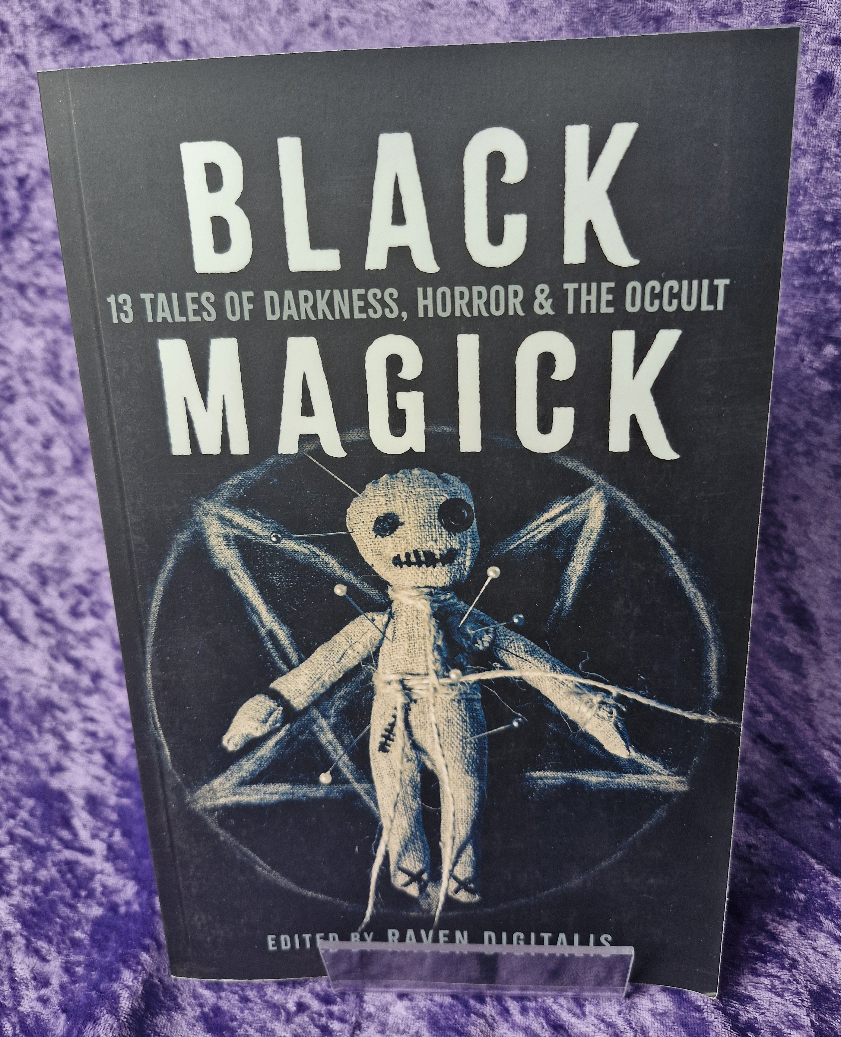 Black Magick - 13 Tales of Darkness, Horror and The Occult